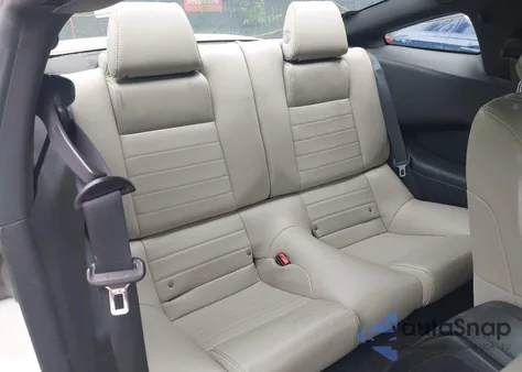 2013 Ford Mustang z USA, uszkodzony, nr VIN 1ZVBP8AM0D5204730